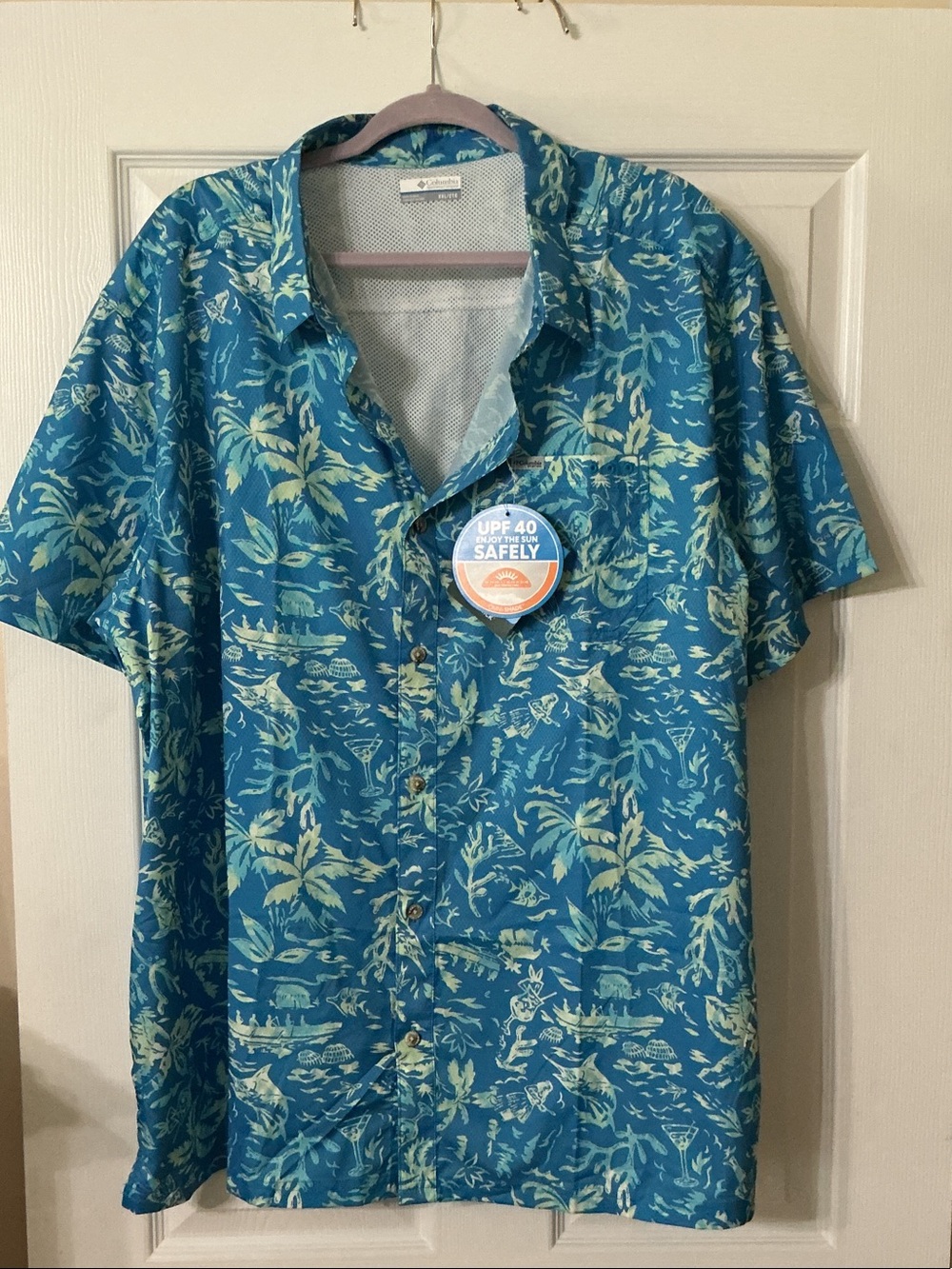 Columbia Men's Blue Tropical Print Short-Sleeve Shirt - UPF 40